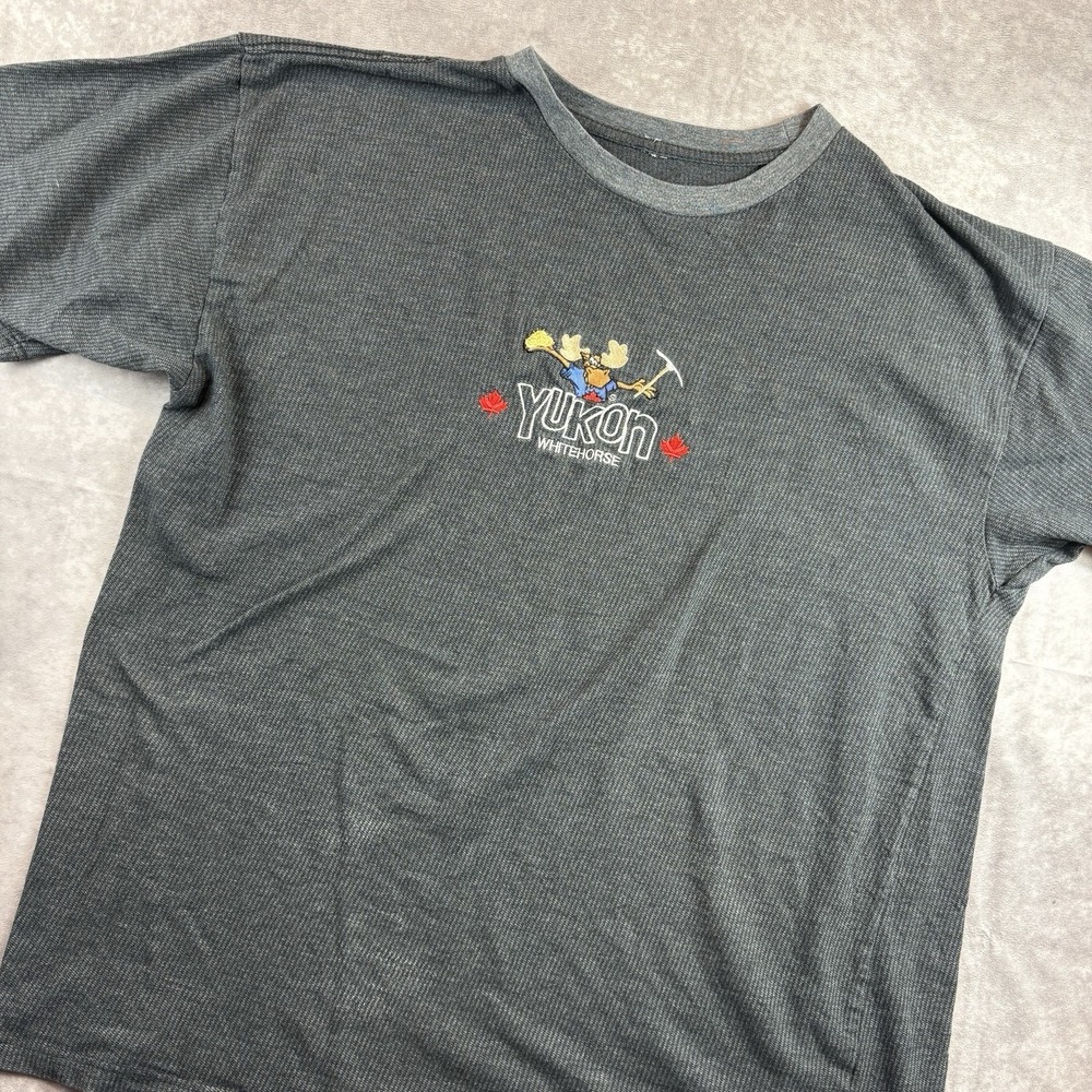 Vintage Whitehorse Yukon Canada Shirt Men's XL (?) Grey Waffle Knit Moose